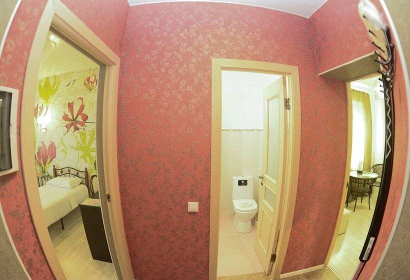 舒适三人间, Jet