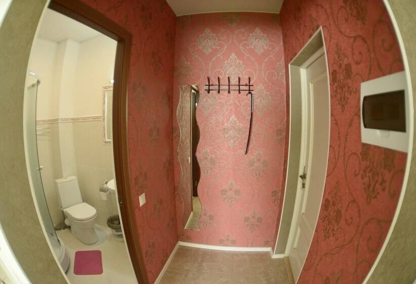 标准单人间, Jet