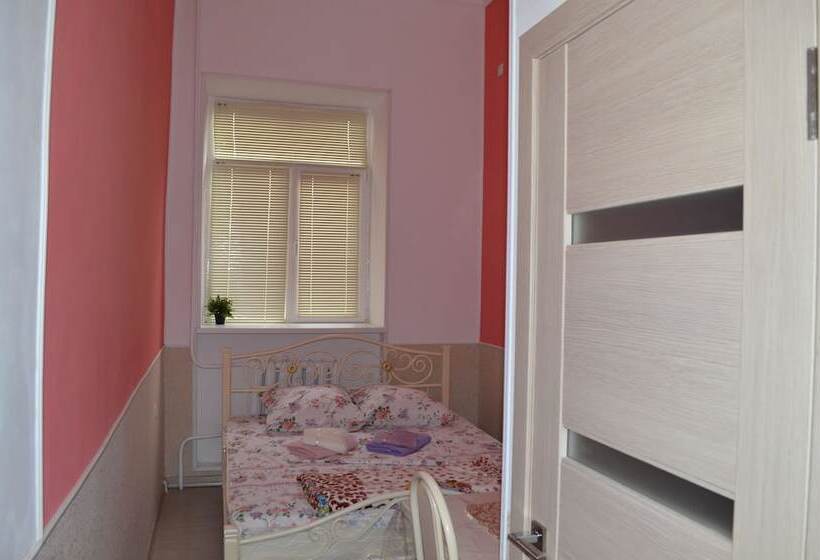 חדר בסיסי, Mini Hotel Uyut On Prospekt Putina 8