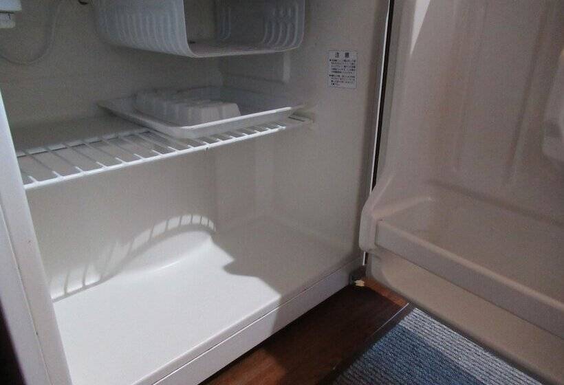 标准单人间, Tomakomai Green Hills