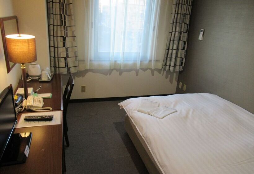 标准单人间, Tomakomai Green Hills