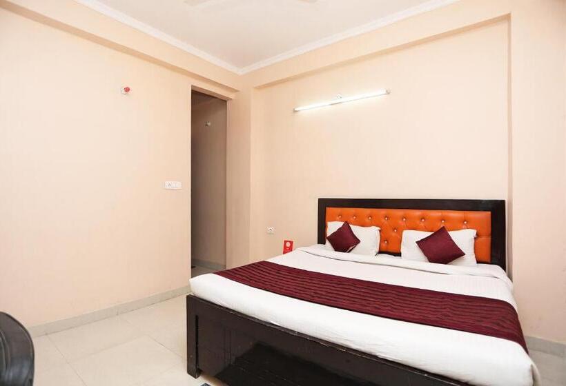 اتاق استاندارد, Rn 32 By Oyo Rooms