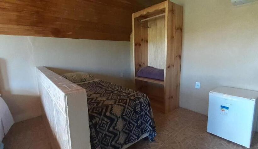 חדר קומפורט לשלושה, Refúgio Do Lago