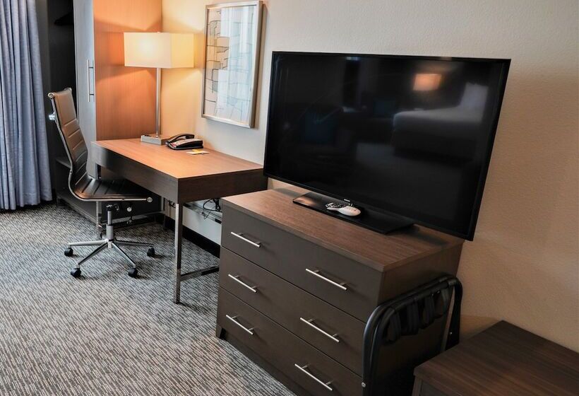 Номер Стандарт Адаптированный для Инвалидов, Brookstone Inn & Suites