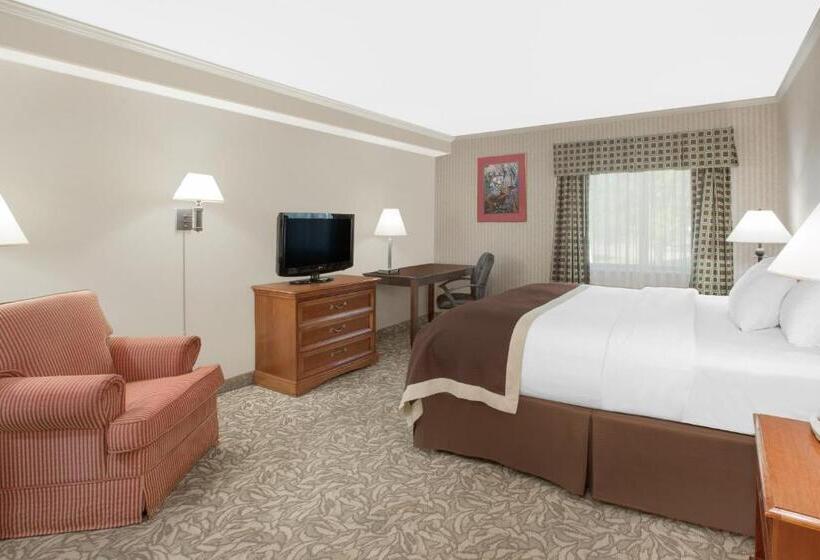 إستوديو قياسى, Baymont By Wyndham Jackson