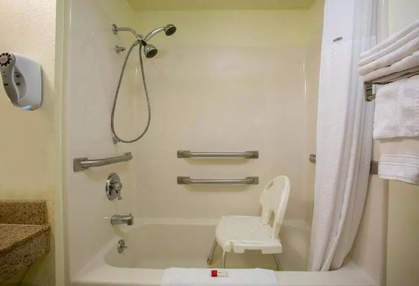 身障者適用スタンダードルーム, Baymont By Wyndham Springfield South Hwy 65