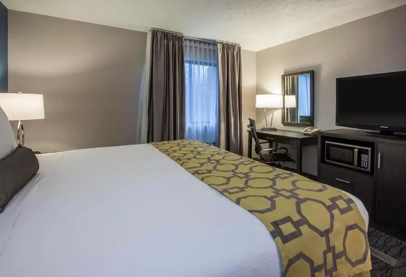 اتاق لوکس با تخت بزرگ, Baymont By Wyndham Traverse City