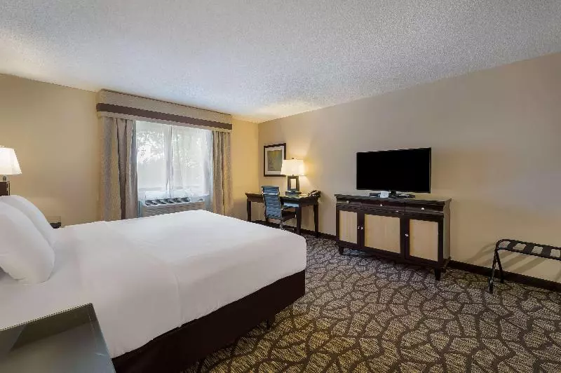 سوئیت با تخت بزرگ, Best Western Huntsville