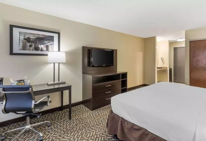 اتاق استاندارد با تخت دوبل, Best Western St. Louis Inn