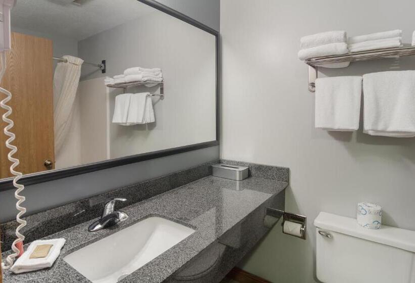 스위트 킹사이즈 침대, Quality Inn