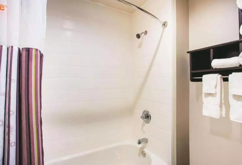 ２ダブルベッドのスタンダードルーム, La Quinta By Wyndham Cincinnati Ne   Mason