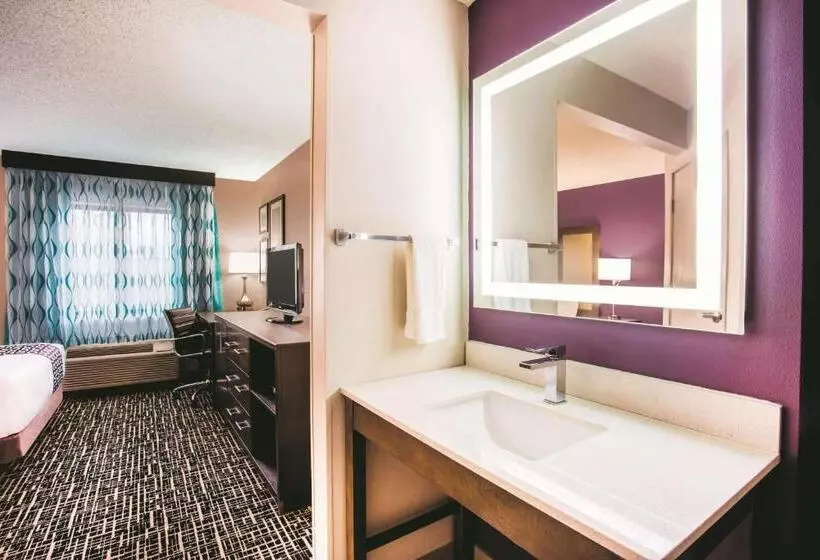 身障者適用スタンダードルーム, La Quinta By Wyndham Cincinnati Ne   Mason