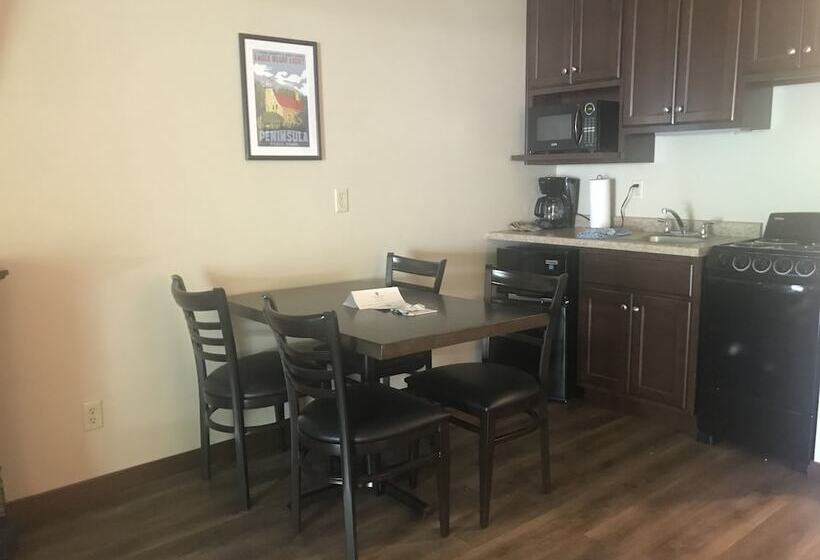 جناح, Parkwood Lodge