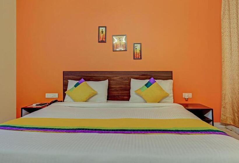 Standard Room, Itsy Hotels Royal Monarch