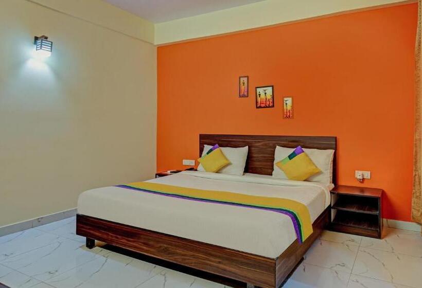 Standard Room, Itsy Hotels Royal Monarch