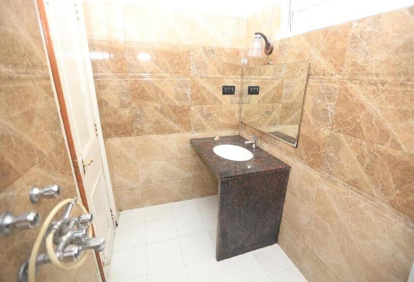 اتاق اکونومی, Ymca Seacom Inn