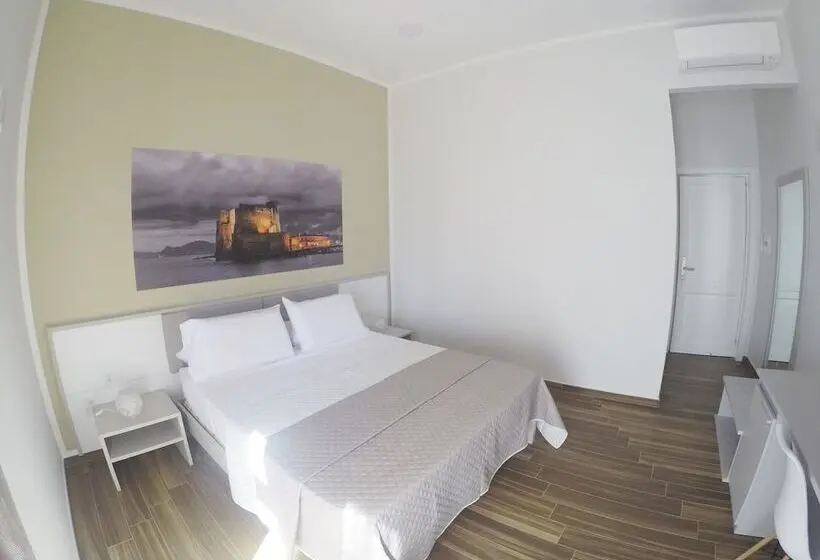 اتاق استاندارد, Rooms Stazione Centrale