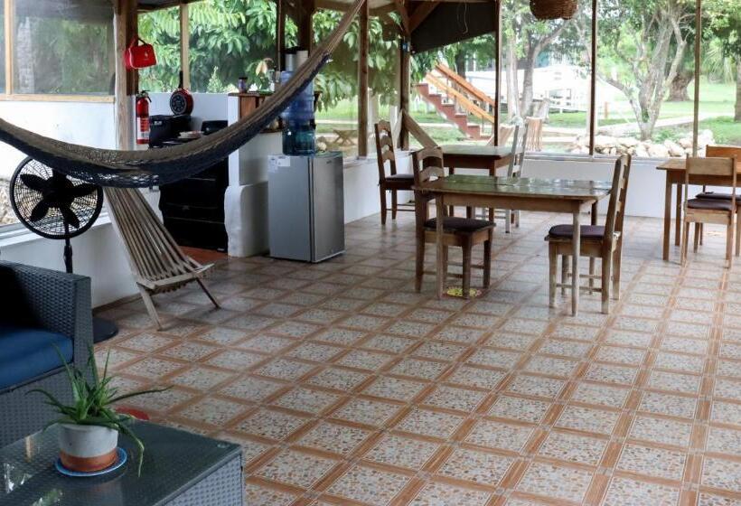 اتاق استاندارد اینتریور, Horse Cottage