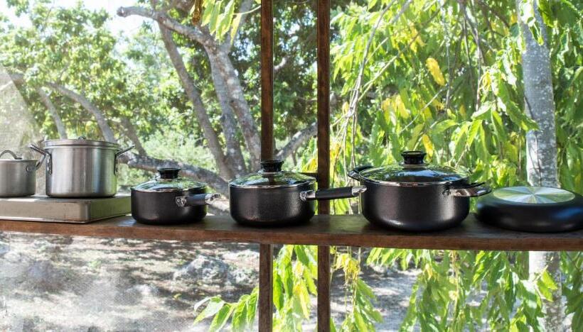 بنگله خانوادگی, Horse Cottage