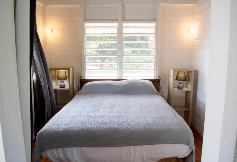 بنگله خانوادگی, Horse Cottage