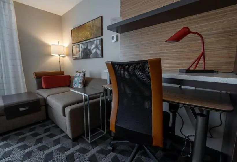 キングサイドベッドのスタンダードワンルーム, Towneplace Suites By Marriott Clinton