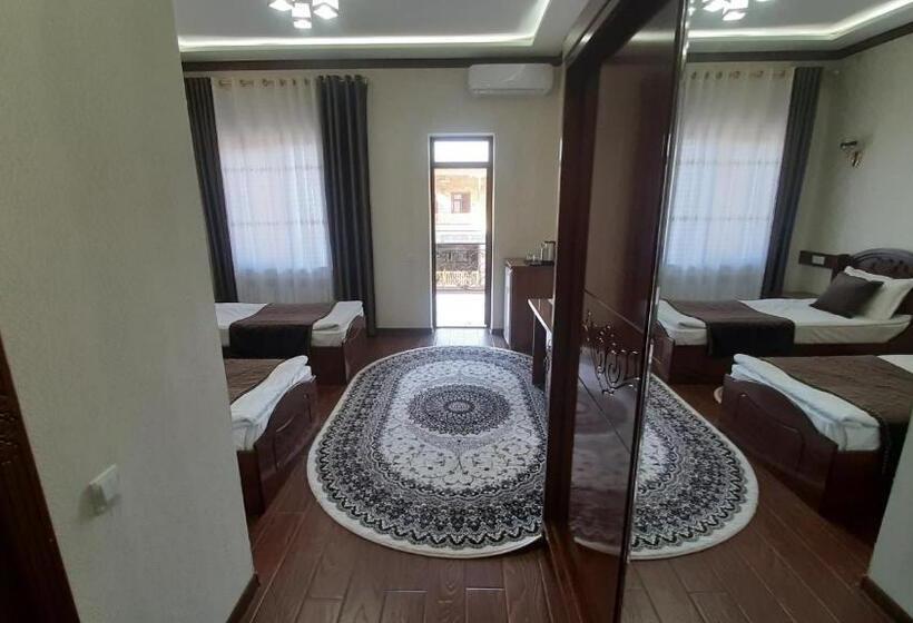 スタンダードシングルルーム, Said Islom Khoja