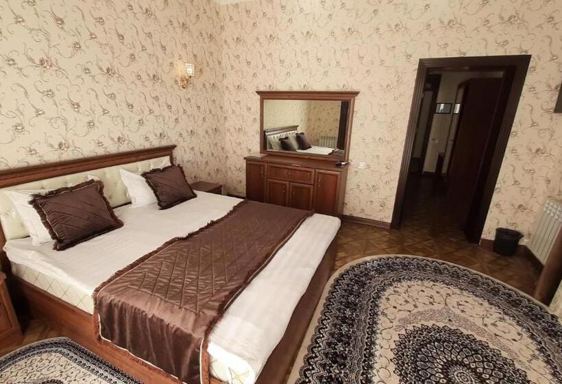 Номер Deluxe, Said Islom Khoja