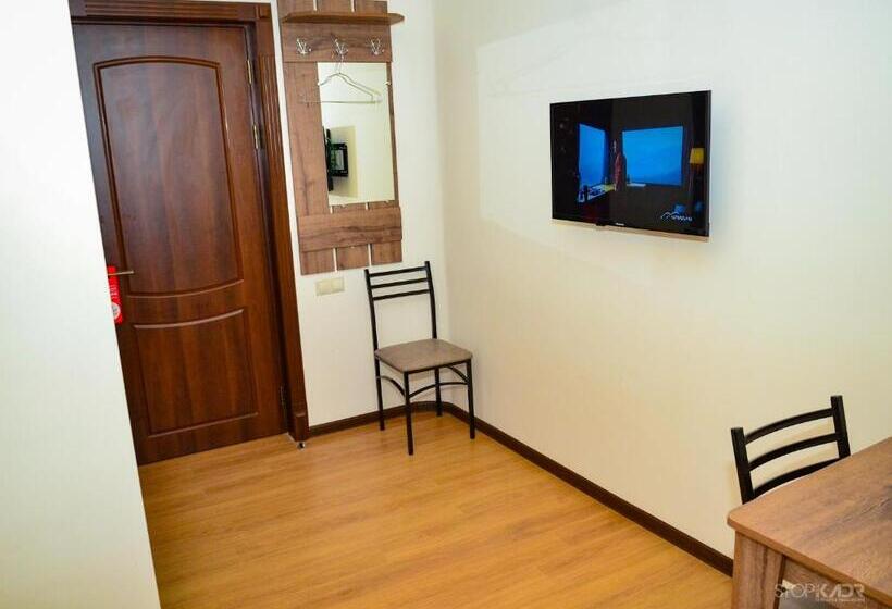 חדר סטנדרט עם מרפסת, Asour