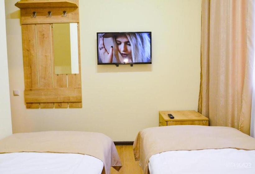 חדר סטנדרט, Asour