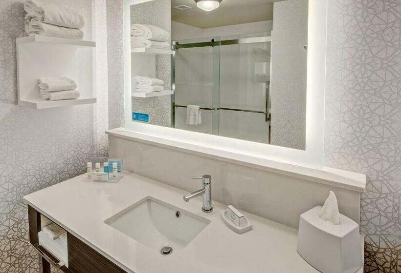 غرفة قياسية سرير كينج, Hampton Inn Fresno Airport