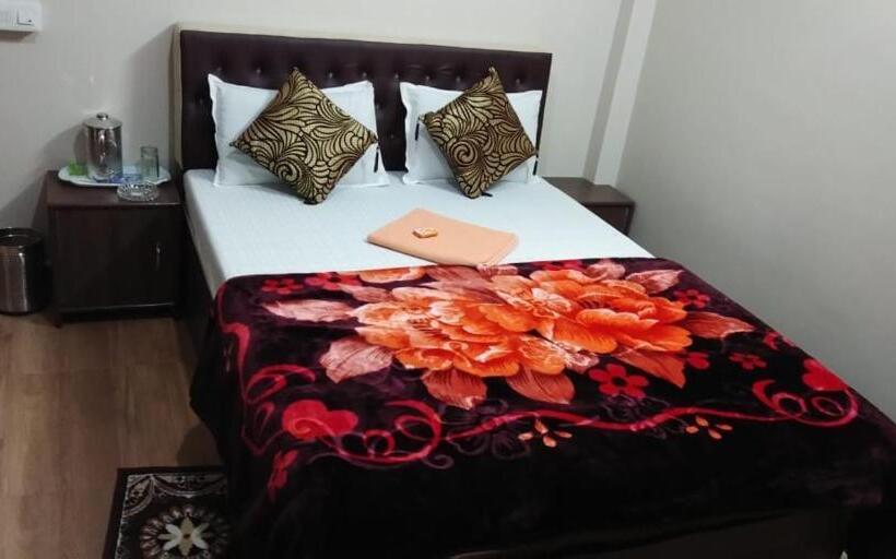 Номер Deluxe, Honix Residency