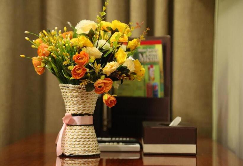 اتاق لوکس, Jaromax Palace