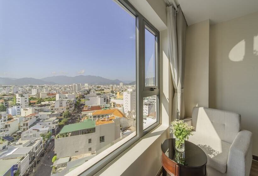 اتاق لوکس با چشمانداز شهر, Florida