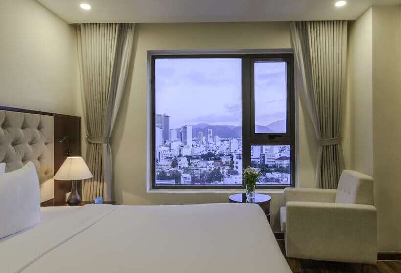 اتاق لوکس با چشمانداز شهر, Florida