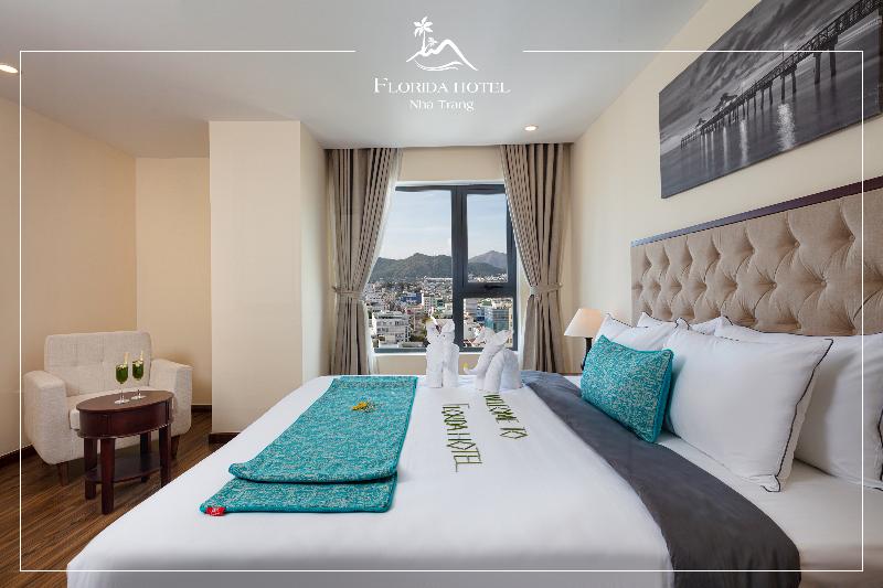 اتاق لوکس با چشمانداز شهر, Florida