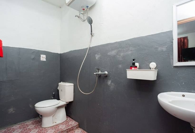 Номер Economy, Mega Stay Near Mall Kelapa Gading