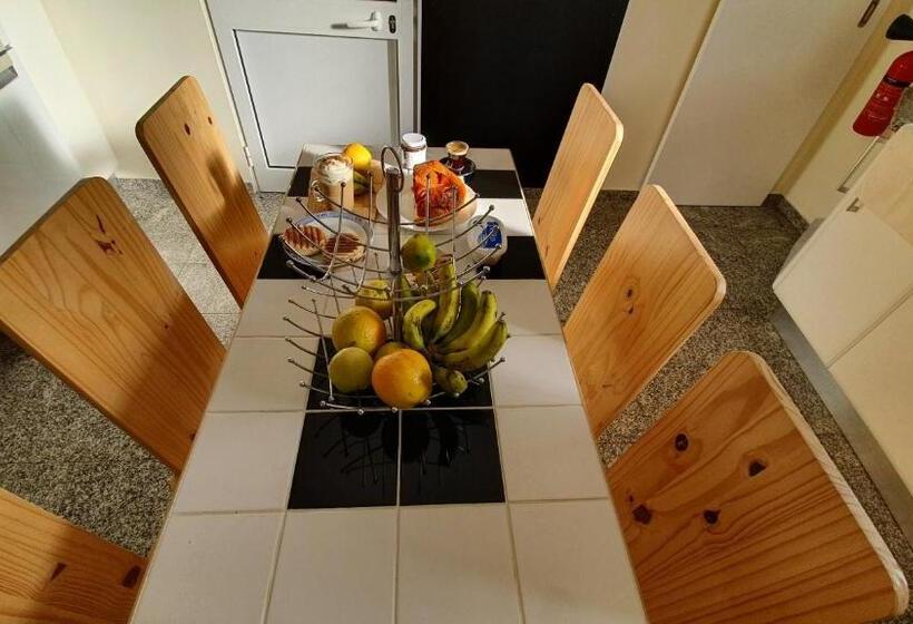 اتاق استاندارد, Bruma Hostel