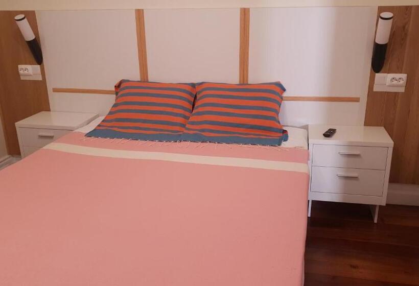 اتاق استاندارد, Bruma Hostel