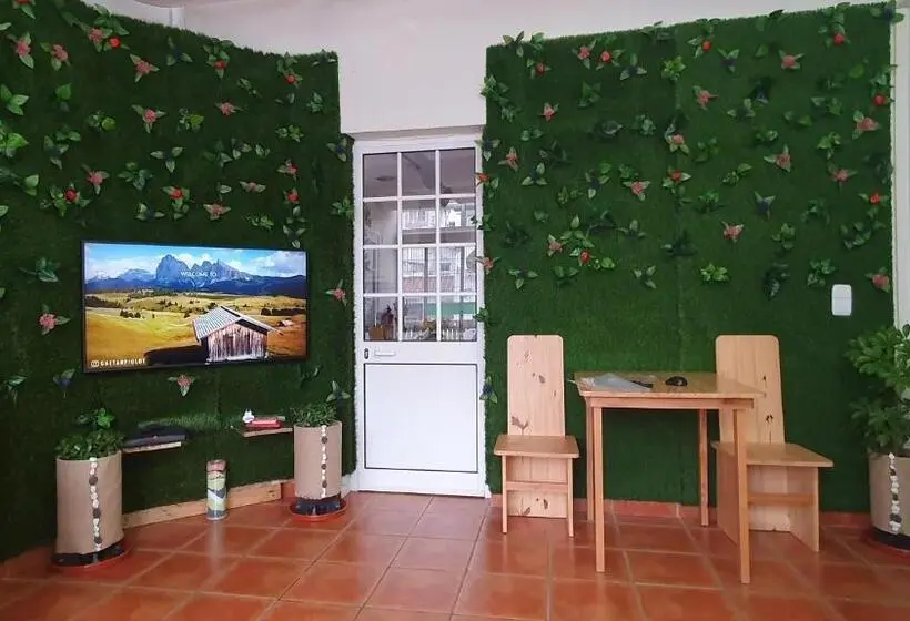 اتاق استاندارد, Bruma Hostel