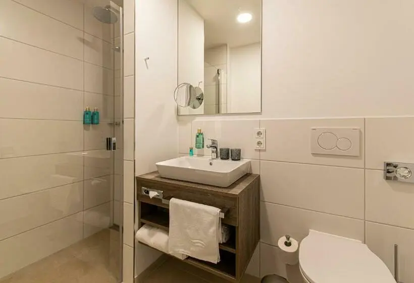 Standard Yhden Hengen Huone Parveke, Aiden by Best Western Biberach