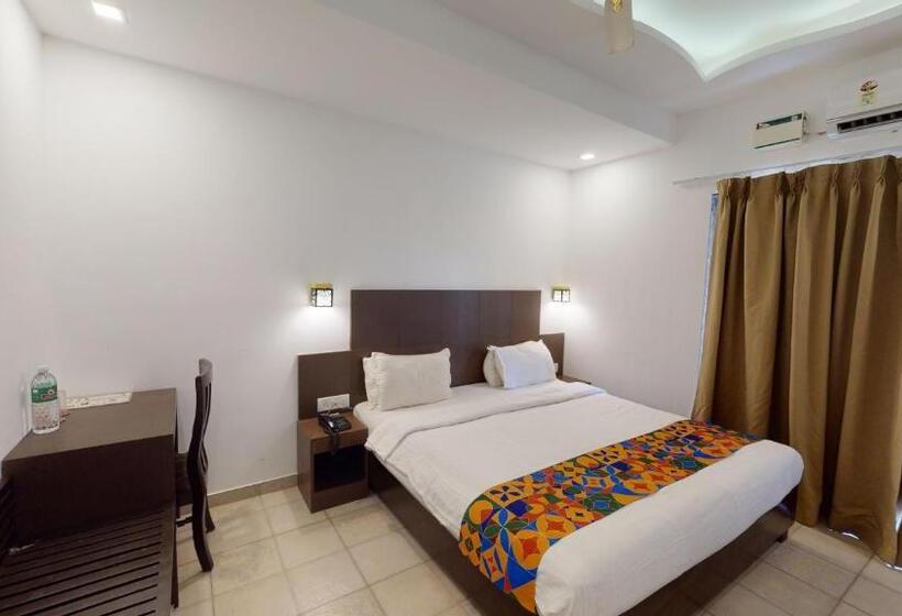 Executive Room, De Alcazar Calangute