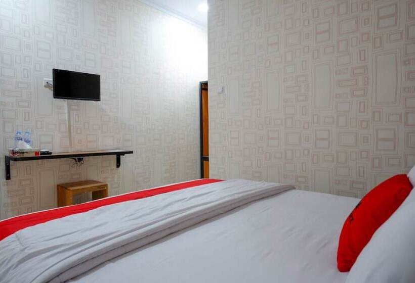 스탠다드 룸, Reddoorz Syariah Near Universitas Negeri Gorontalo 2