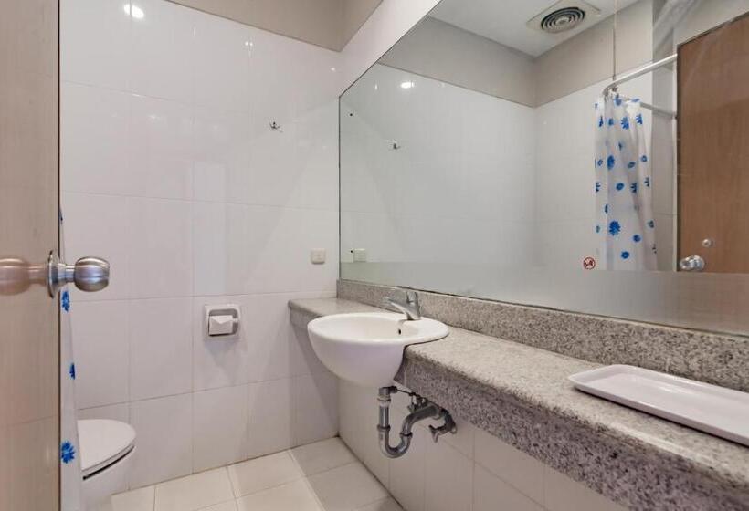 スタンダードルーム, Reddoorz Near Simpang Dago 2