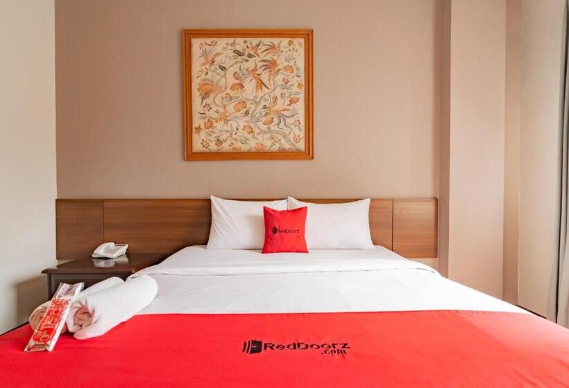 Номер Стандарт, Reddoorz Near Simpang Dago 2