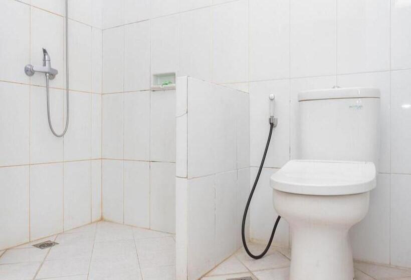 デラックスルーム, Reddoorz Near Simpang Dago 2