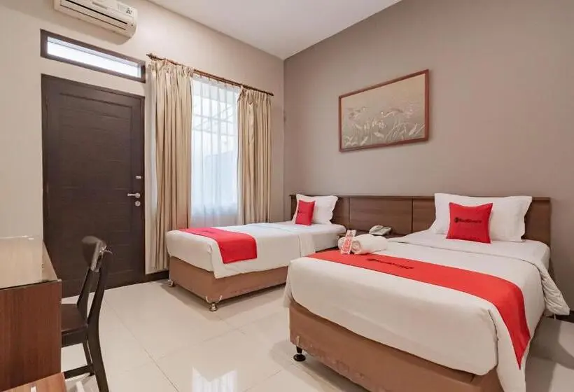 デラックスルーム, Reddoorz Near Simpang Dago 2