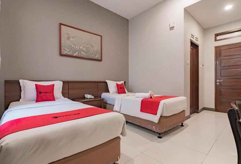 デラックスルーム, Reddoorz Near Simpang Dago 2
