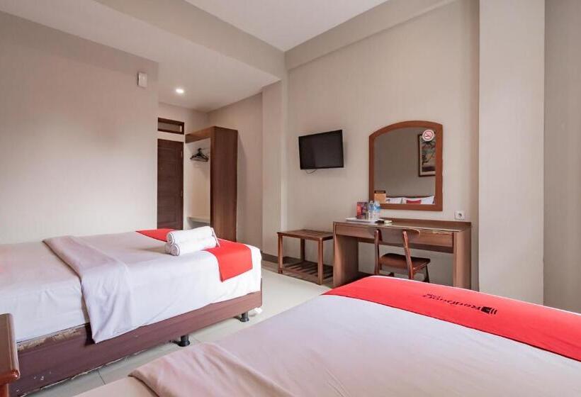 Семейный Номер, Reddoorz Near Simpang Dago 2