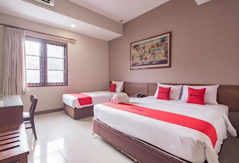 スイート, Reddoorz Near Simpang Dago 2