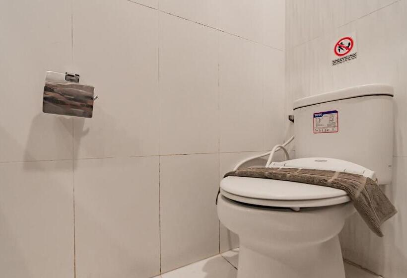 スイート, Reddoorz Near Simpang Dago 2